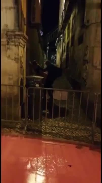 Encouraged by passers-by