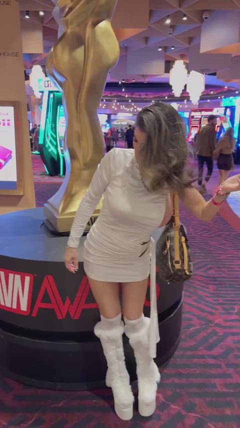 Krystal Sparks' nipslip at AVN