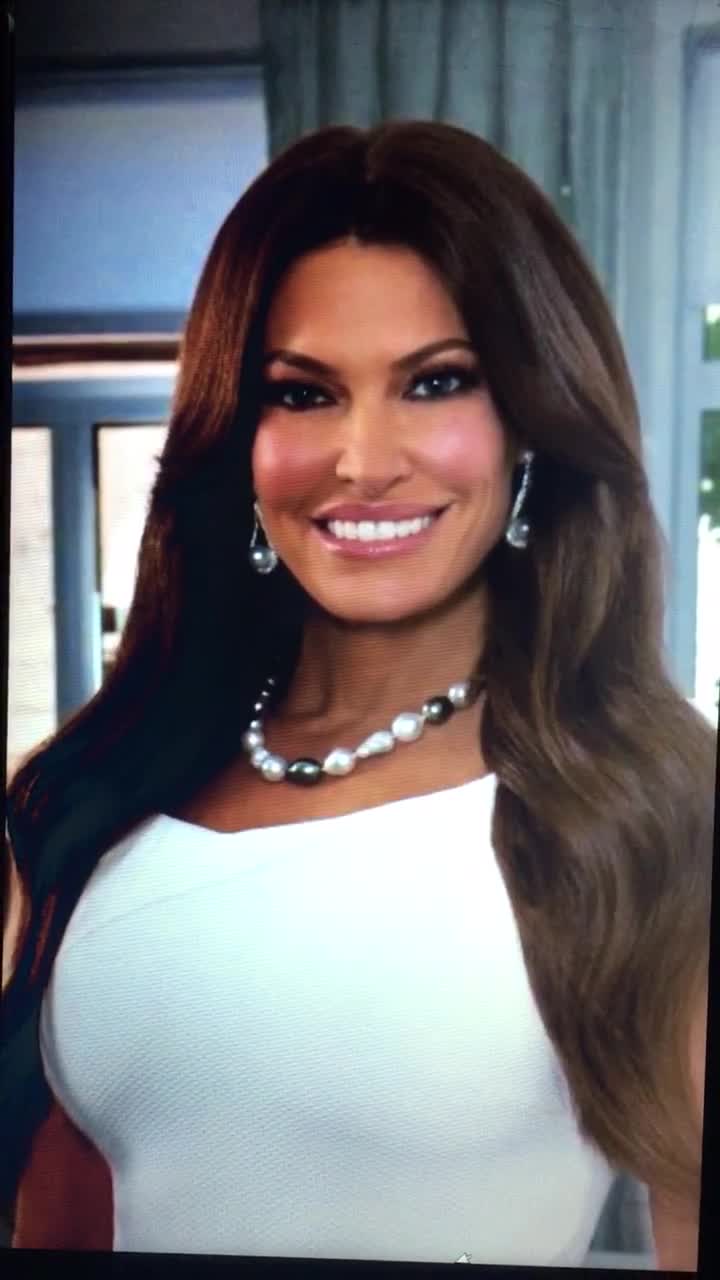 Kimberly Guilfoyle takes a BIG CUM SHOWER to her hot face and sexy lips!!!