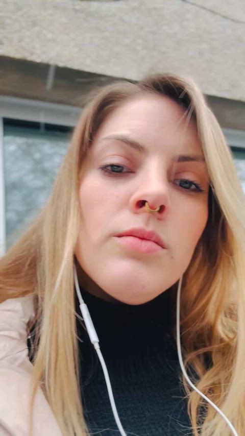 Snowy winter smoke break ❄️🚬🖤