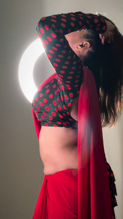 Bhawna Rana navel in saree