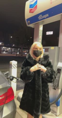 Quick titty flash at the gas station