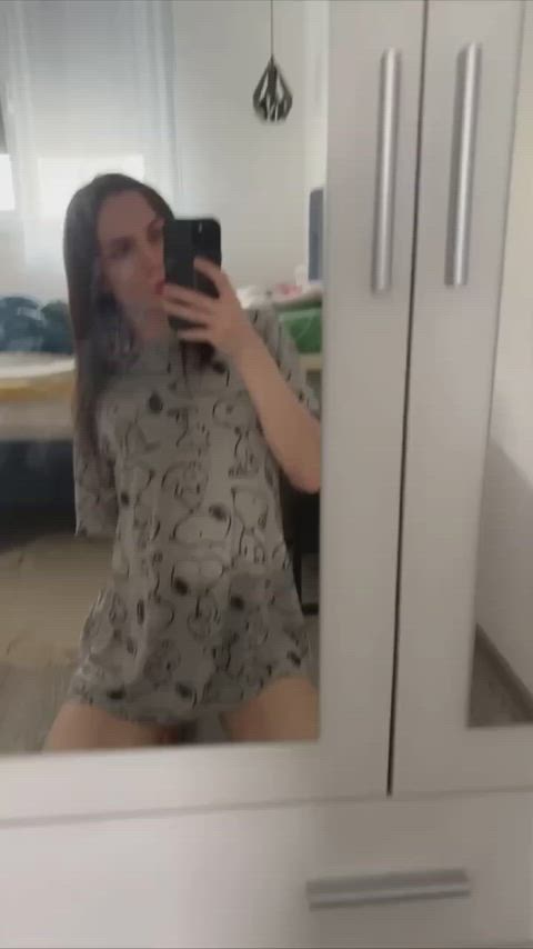 What's your next move with a 5'9 latina girl in your room?