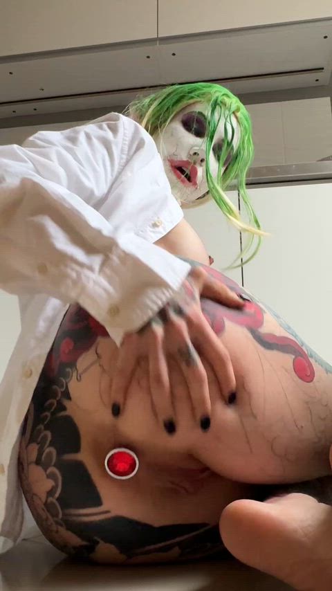 Joker has a wide asshole