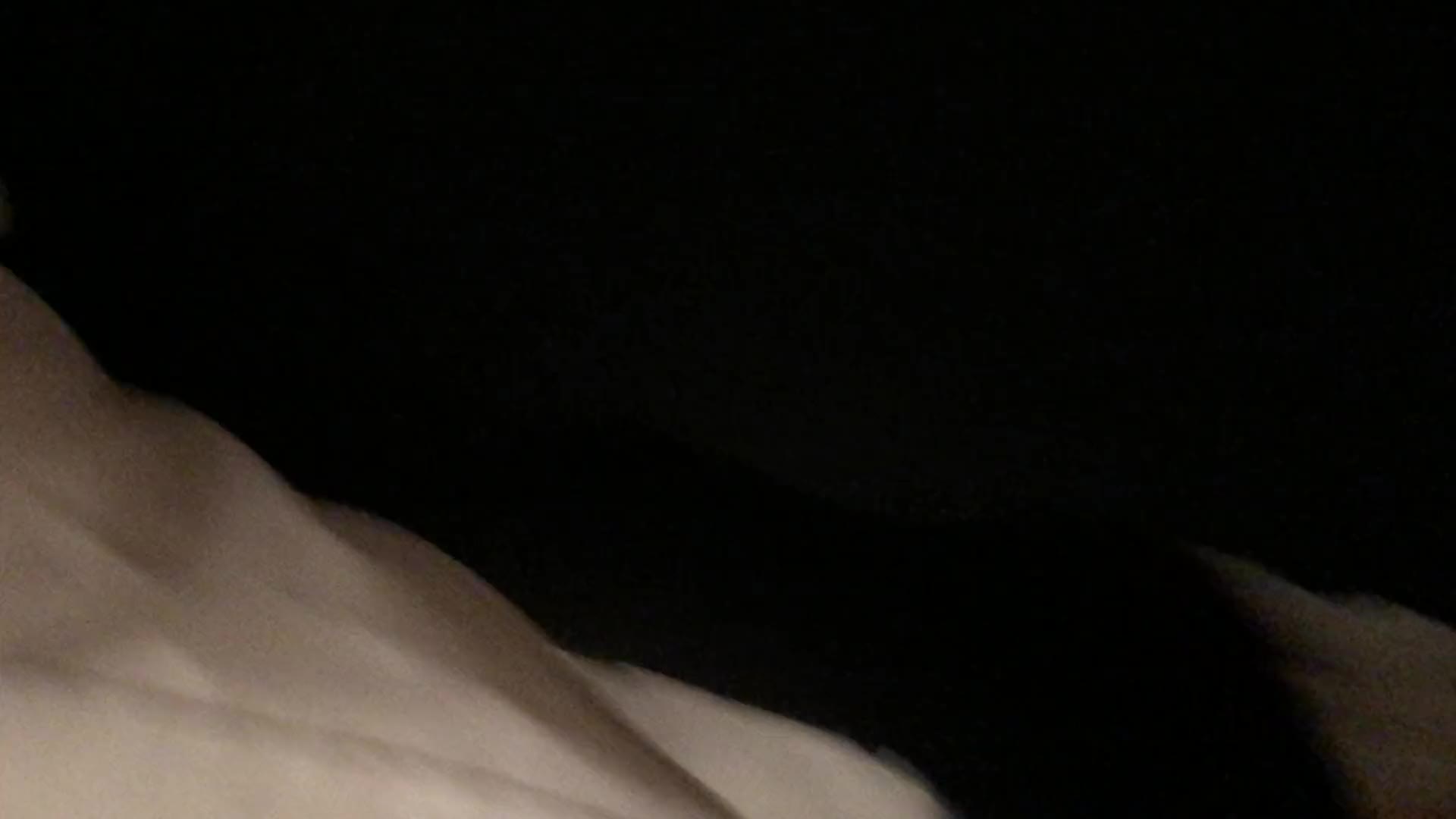 Covering his gf's clothes with cum