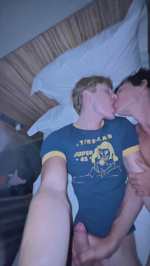 elio_twinkk and angelicboyxxx helping each other out