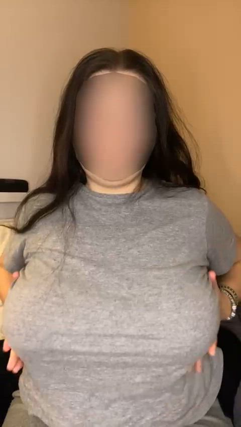 Who wants to play with them? 🤭💕