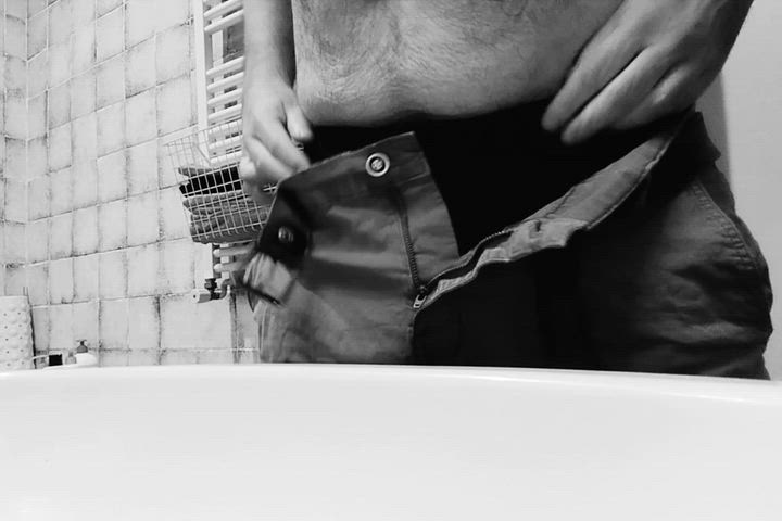 Just pissing by, have a good Sunday!