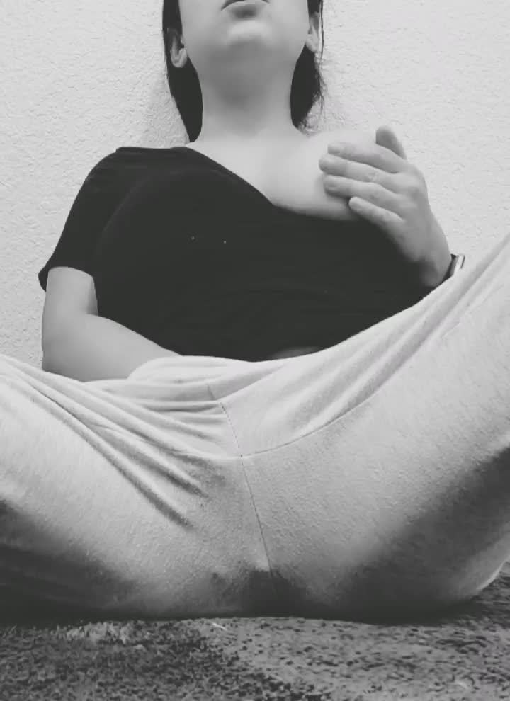 How many times a day do you masturbate?🤫💋
