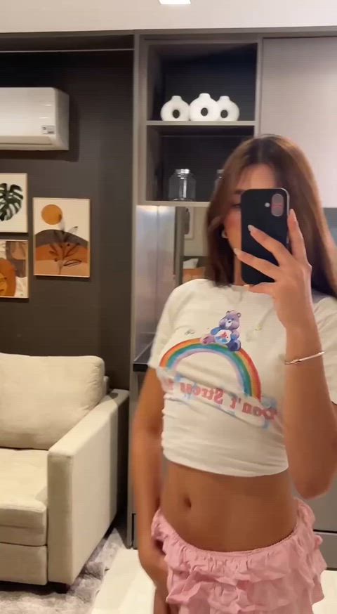 do you like my cute outfit?