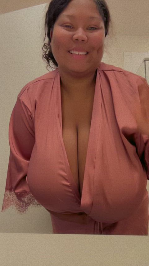 Are they huge enough for you? 😋