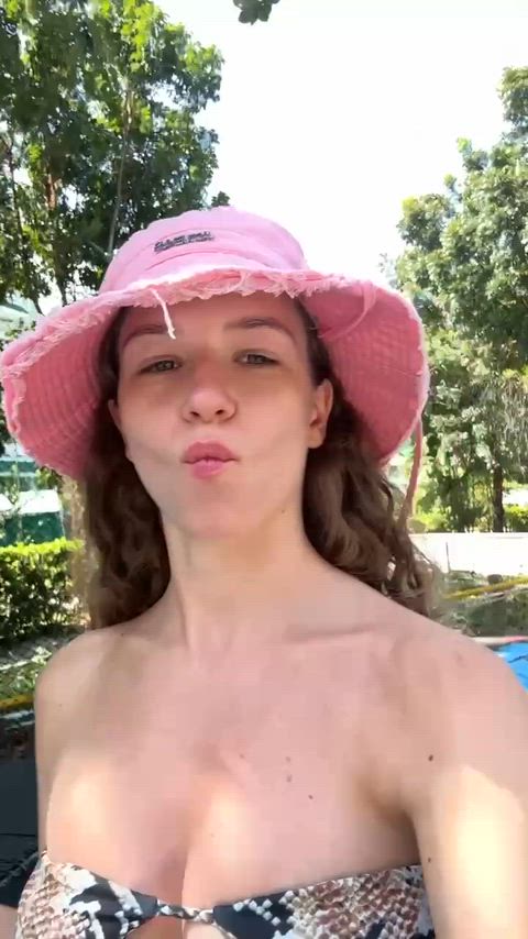 Subscribe to my OnlyFans & stay exclusive thumbnail