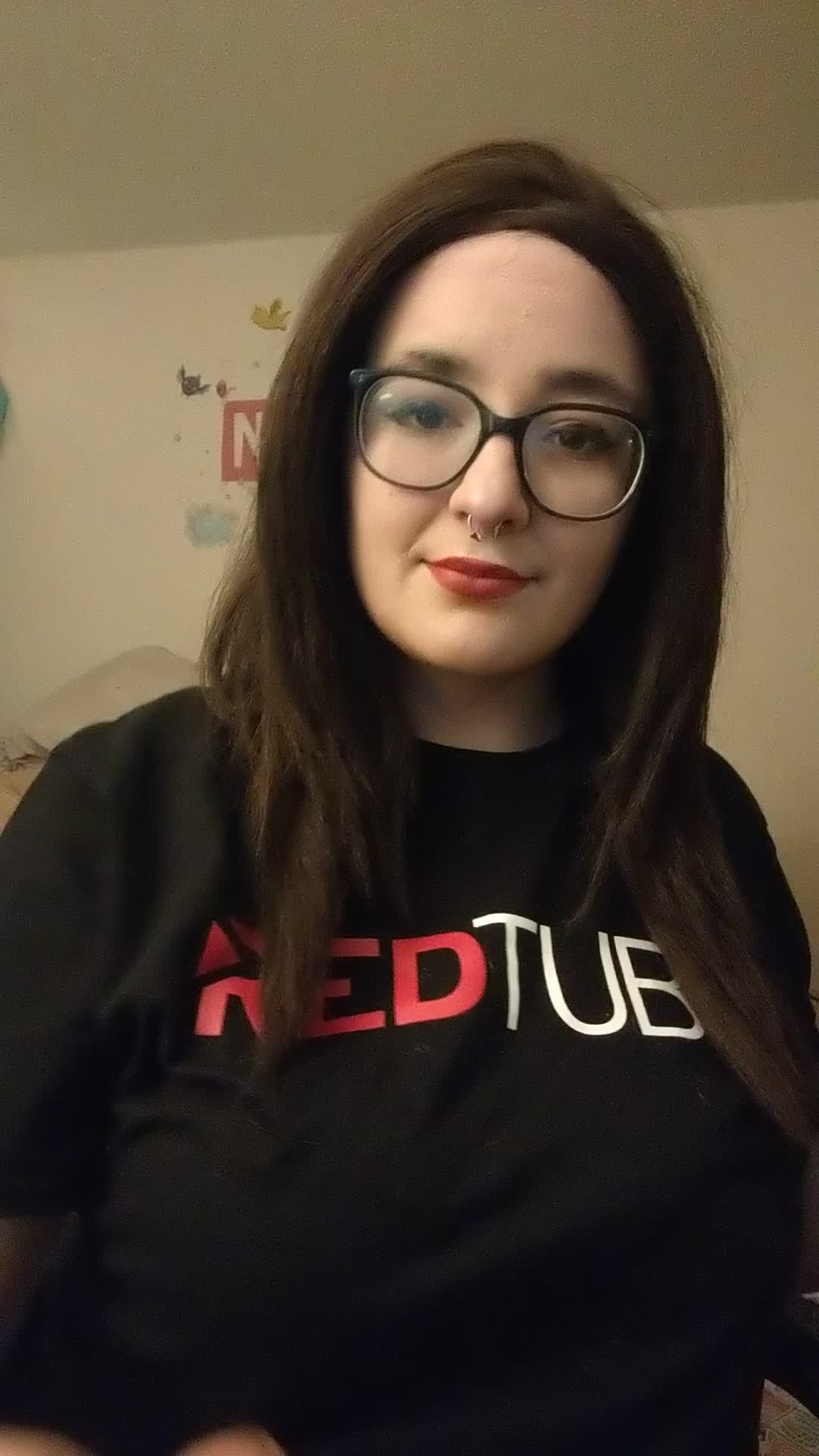 I want to be your new favorite porn provider.♥️🍆💦 friendly!