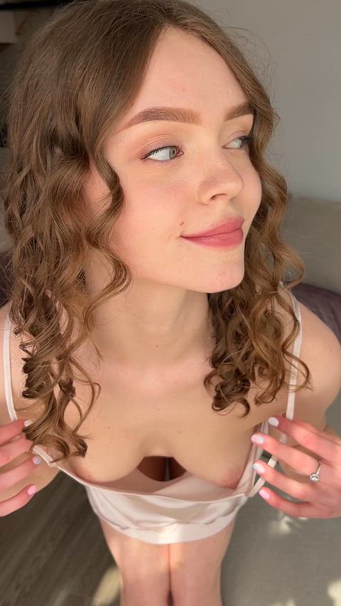 OnlyFans Teen Tits Porn GIF by neogramsciano