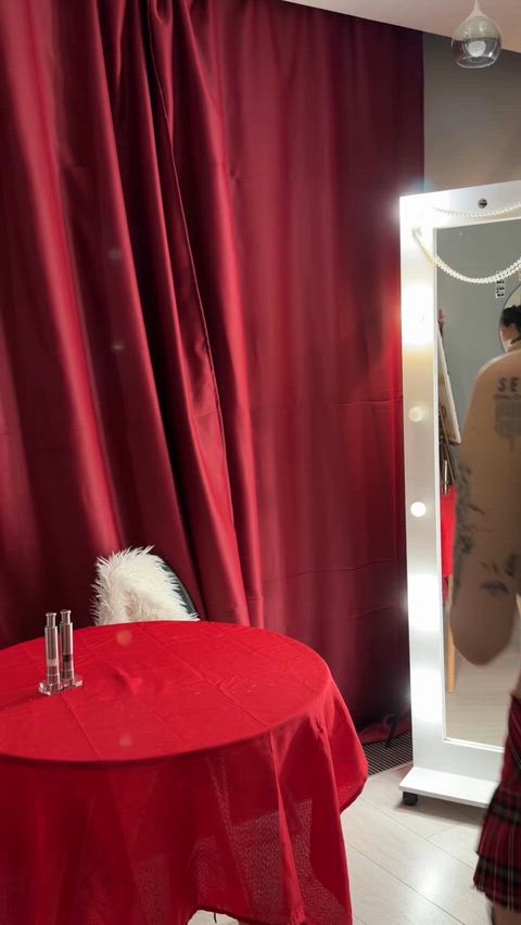 Welcome, you get an opportunity to see me without clothes