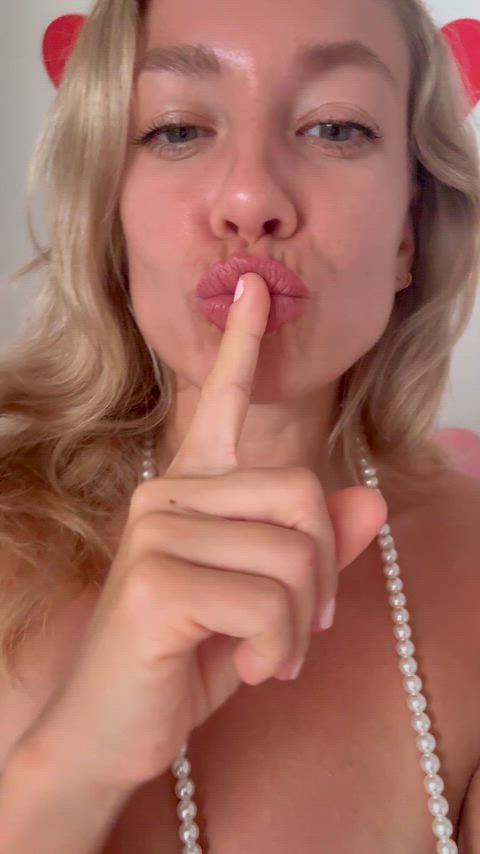 Would you lick my armpits during sex? Married F35