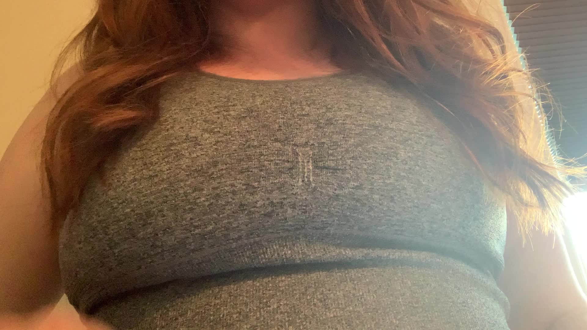 Just a pale wifey titty drop
