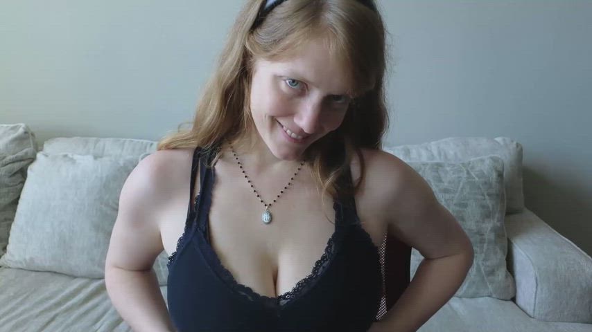 Big Tits Flashing Huge Tits Redhead Porn GIF by redrider45