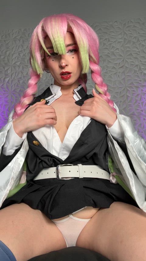 Mitsuri cosplay by Kaori
