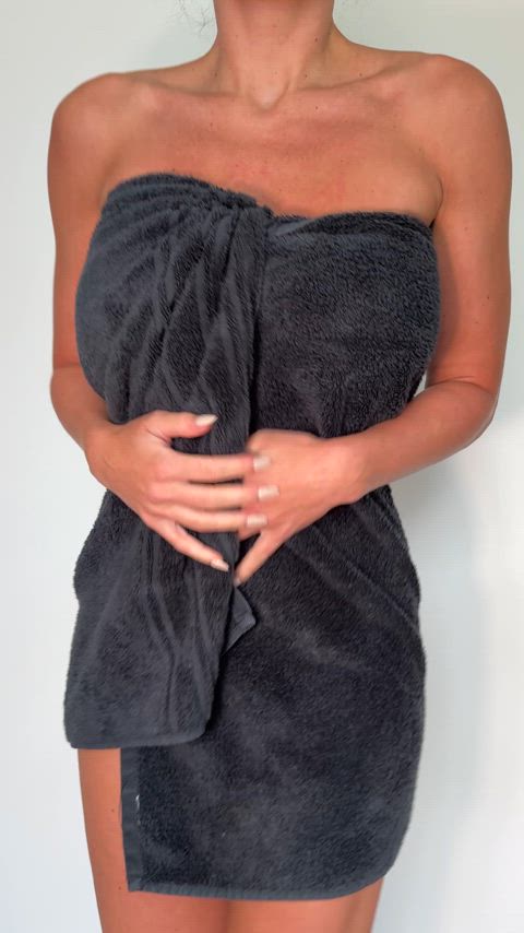 let's sweat by working out in bed