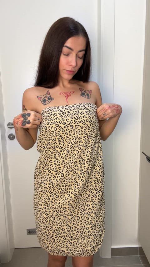 in case you haven't seen anyone sexy today :3