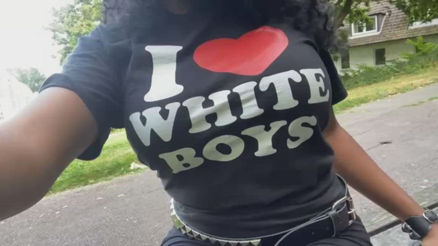 I ♡ White Guys In Public Too
