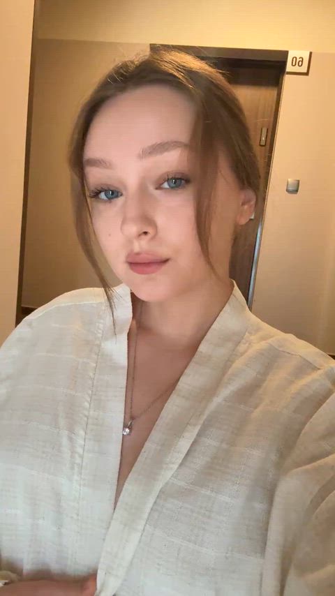 I leave the house for food delivery, in a dressing gown on my naked body