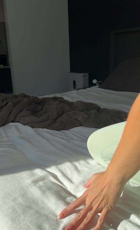 Can you help with the deep part of my wifebutt stretch??