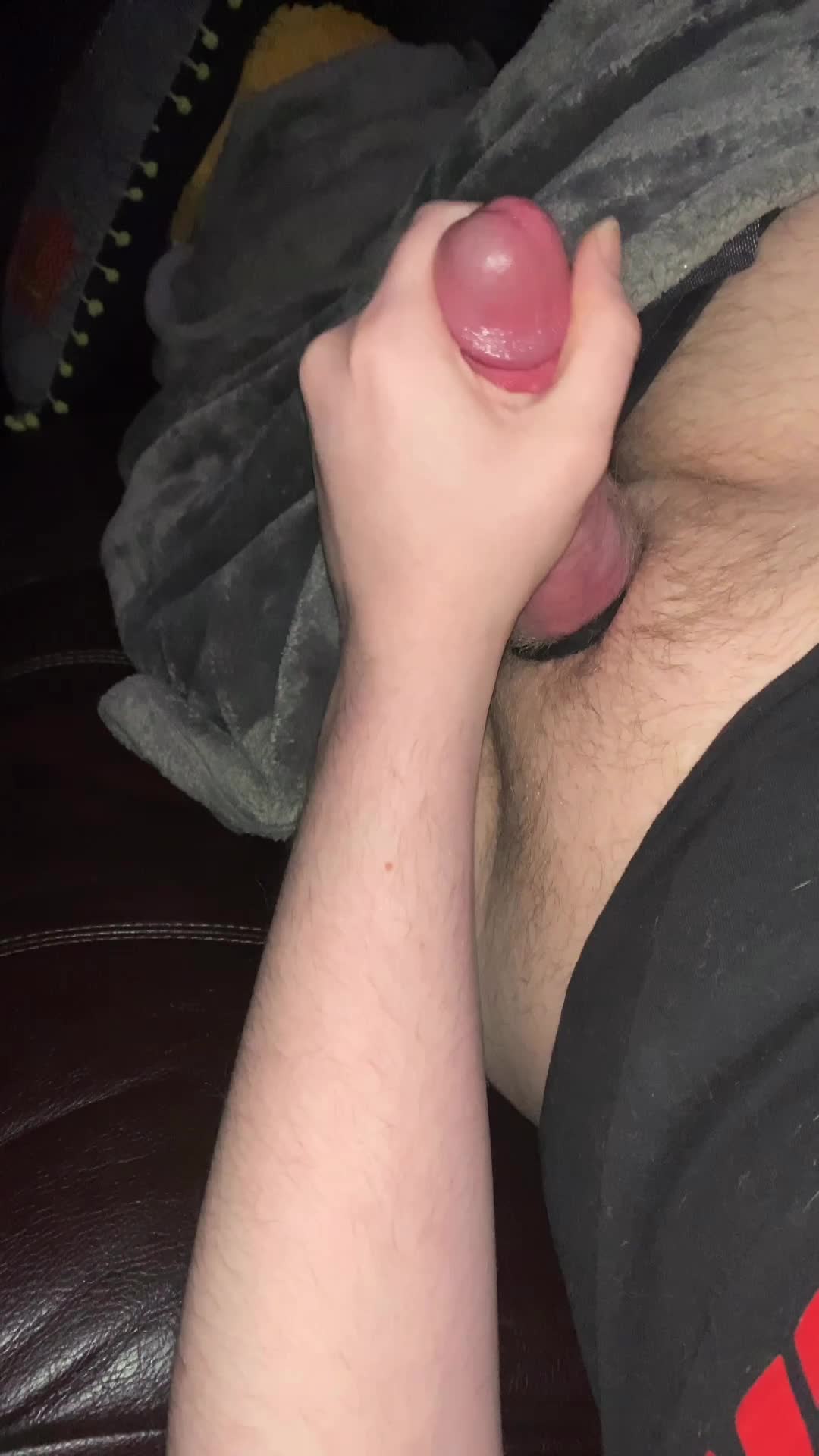 Today’s my birthday! Who wants some dessert? 👅🎂🖤