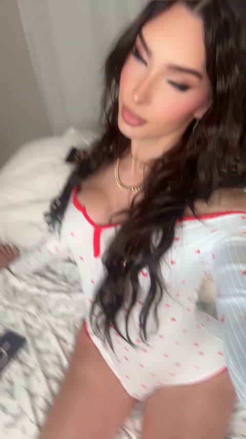 heard someones craving for a thick trans girl dick? is that u?