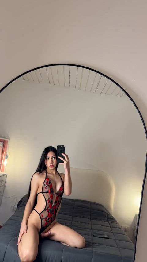 she represents modern beauty perfectly