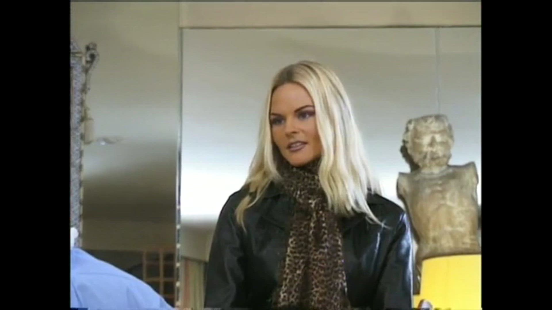 Supermodel puts on a show for a man in a wheelchair