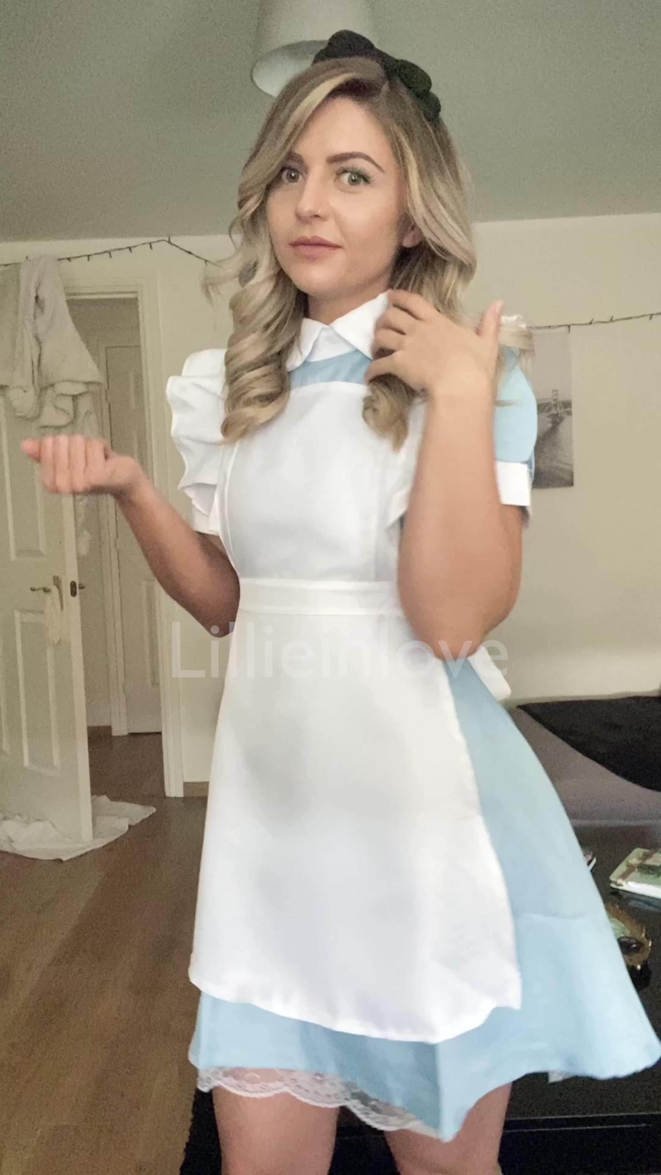 It’s almost time for EVIL Alice.. 🖤🔪