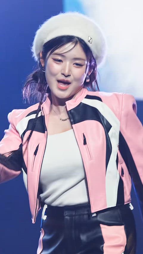 FIFTY FIFTY - Athena