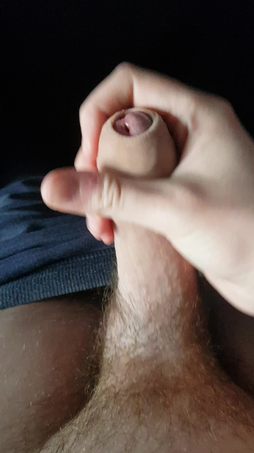 Do you like watching me while I'm jerking off ?