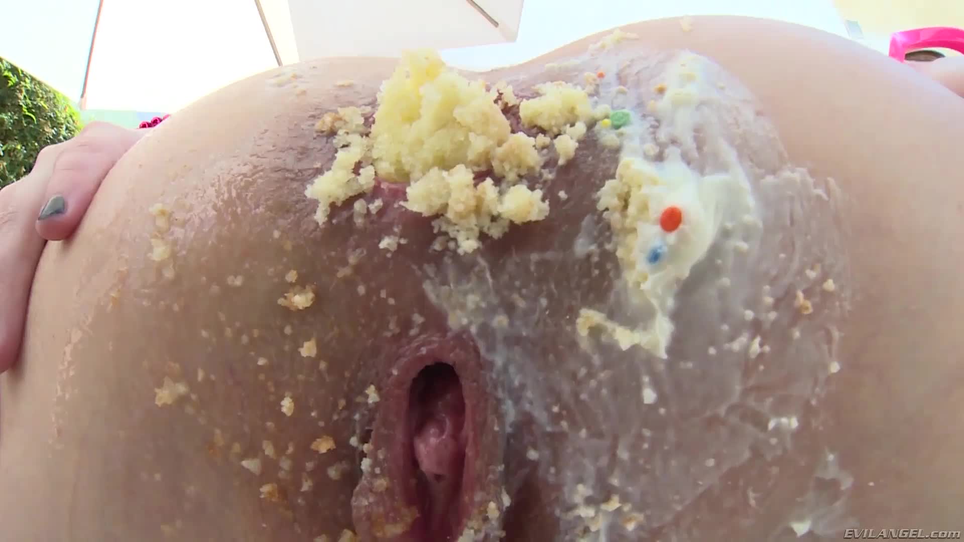 Casey Calvert shitting out cupcakes