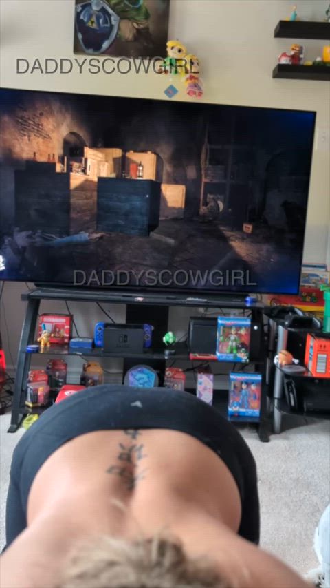 Sucking daddy’s cock