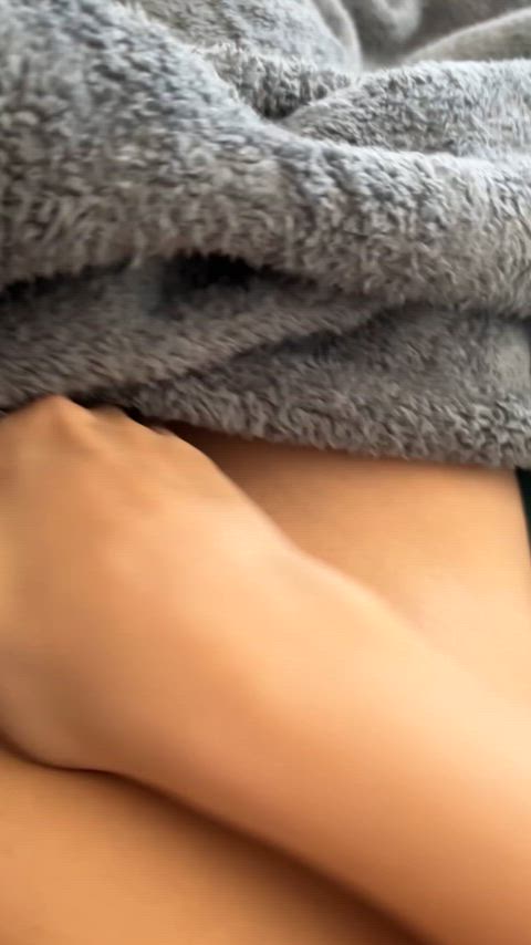 If I was your girlfriend, would you lick my hairy pussy daily?