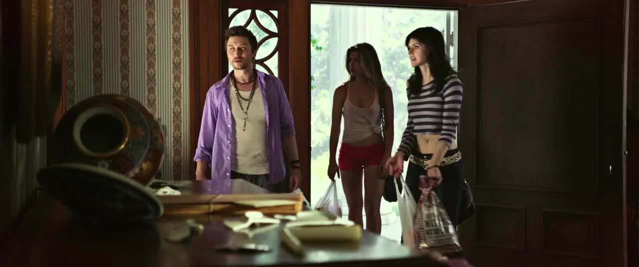 Alexandra Daddario in Texas Chainsaw 3D