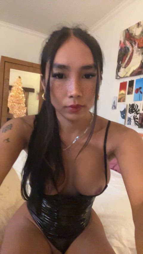 say YAY if you want my nudes