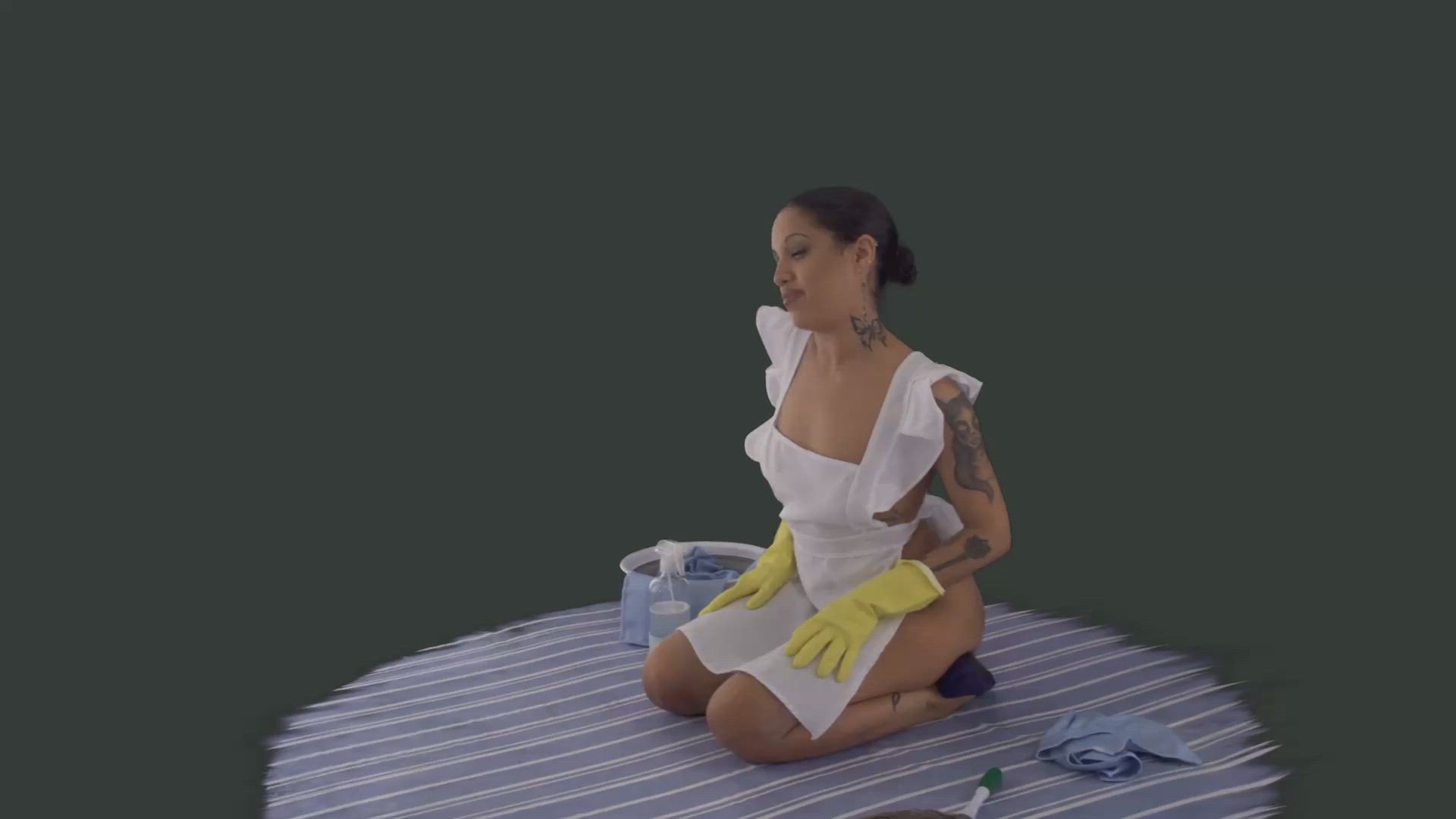 NEW: Nina White wants to clean you room /// [do disturb please] by Braindance Spatial VR