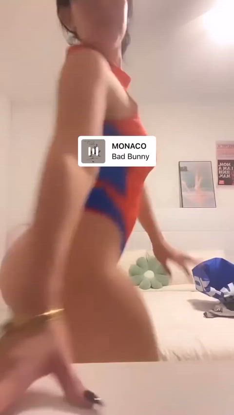 How many hotdogs can you make with buns like this?