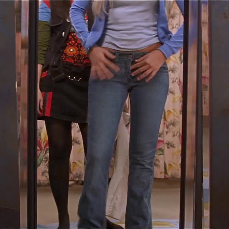 Blake Lively sweet panty plot in 'The Sisterhood of the Traveling Pants'