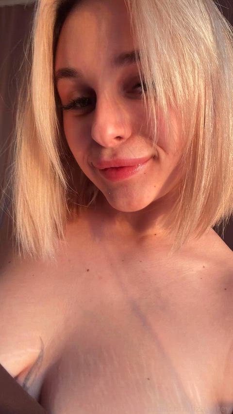 Zoomed in just for you 😈 Want the full picture? Find me on OnlyFans 🔗 thumbnail
