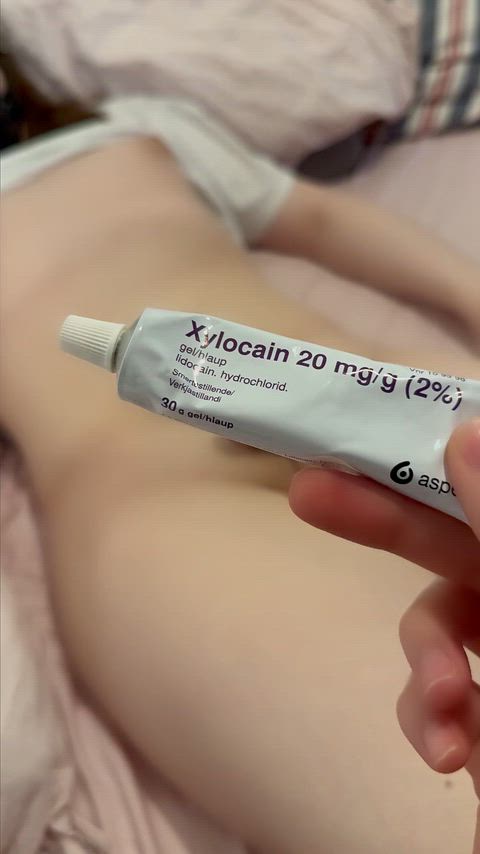 Numbing cream makes for interesting teasing [f]