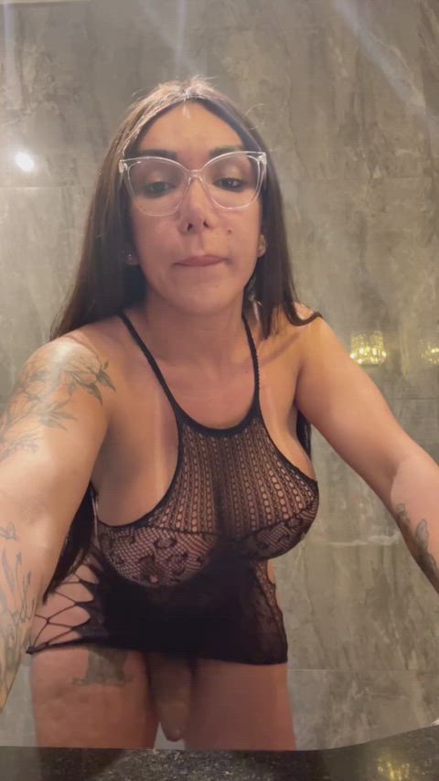 Suck or F$ck in The Hotel Lobby?