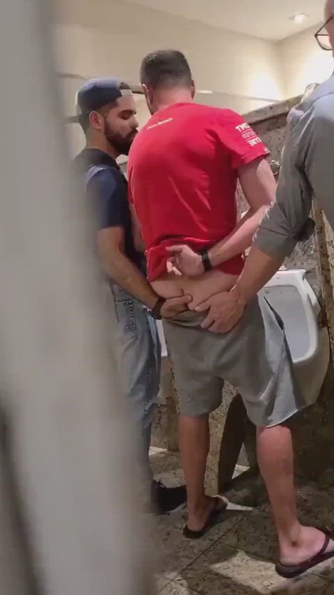 bro needed some helping hands 😈