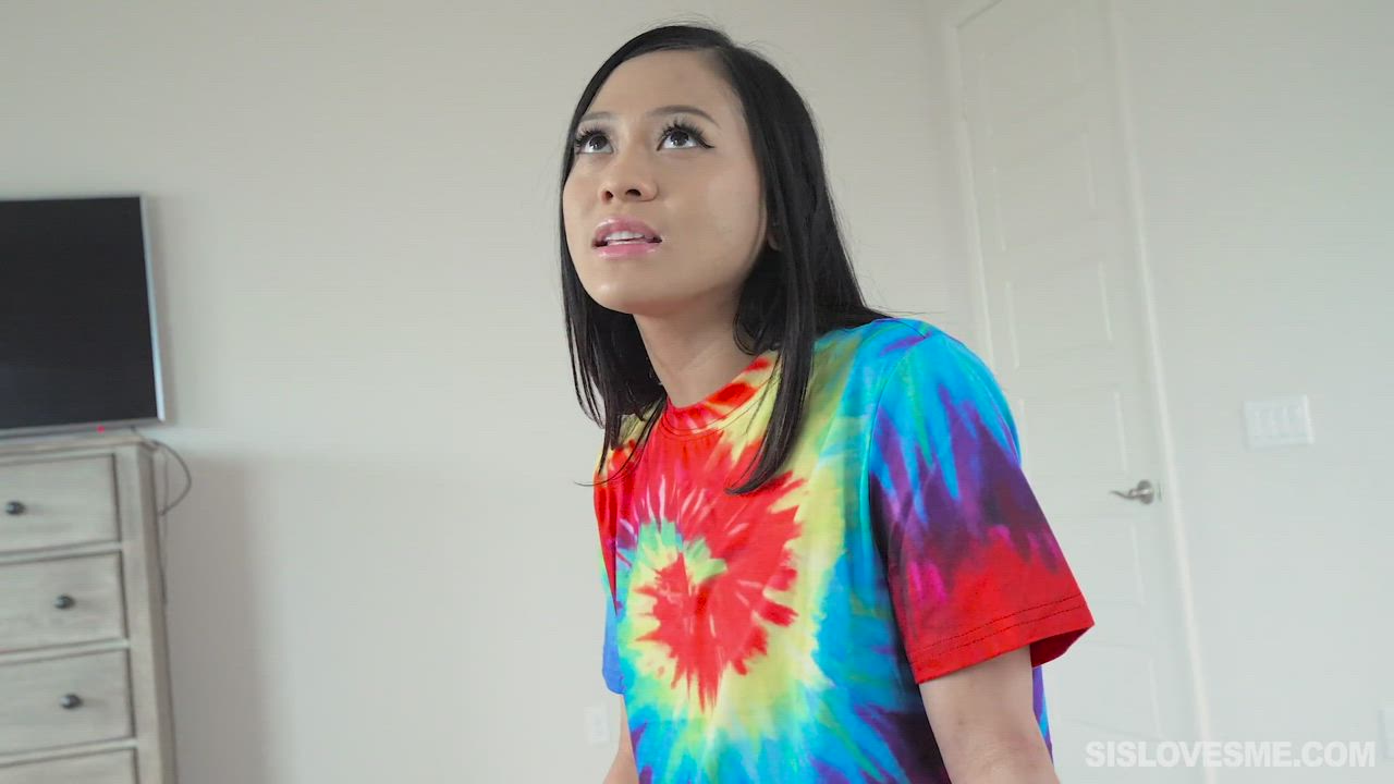 Moist Stepsister Jasmine Grey