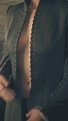 Nathalie Emmanuel - Game of Thrones s07e02 (2017)