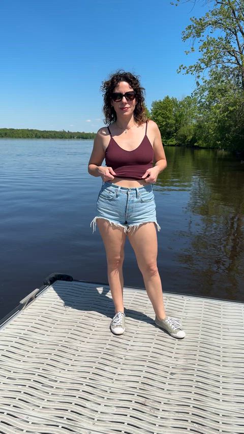 Flashing by the dock of the bay, wasting time